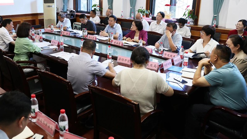 Spare no effort to support enterprises to grow and strengthen Gong Hongguo to work on-site at Hunan Guangxin Technology Co., Ltd