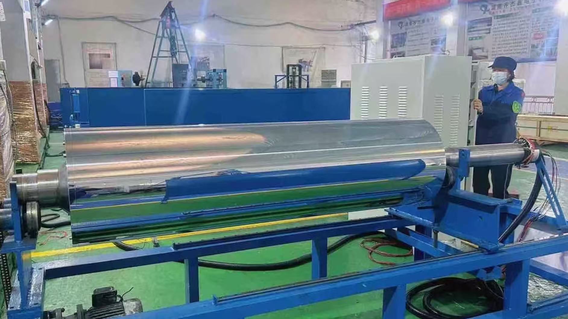 Electromagnetic heating roller - temperature rise debugging in progress Electromagnetic heating roller - temperature rise debugging in progress