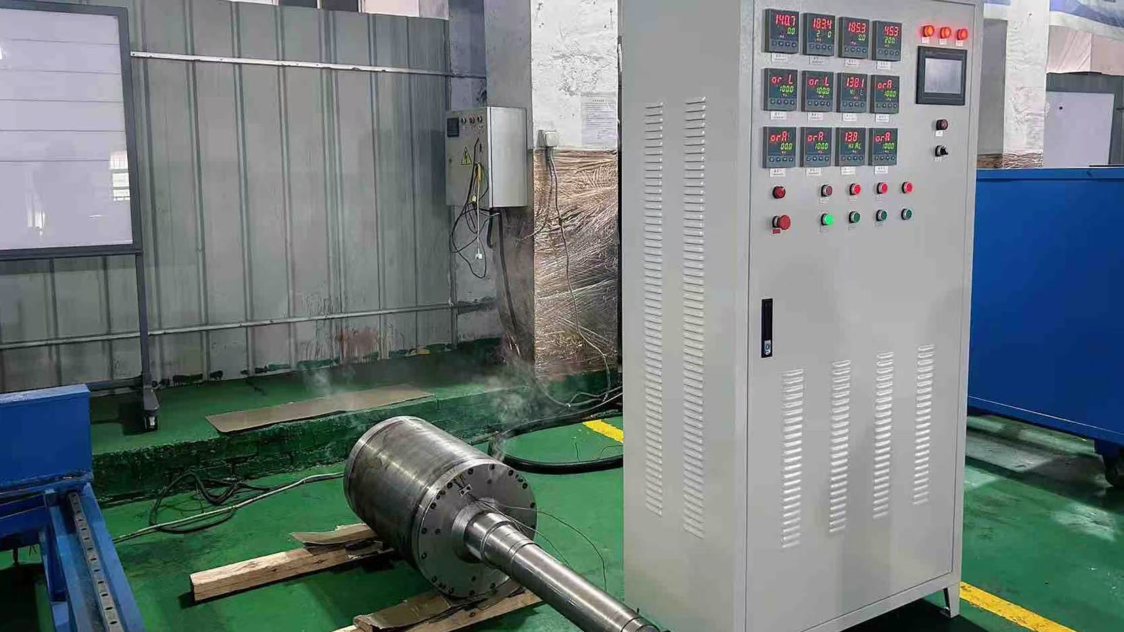 Cantilever electromagnetic heating roller - temperature adjustment in progress