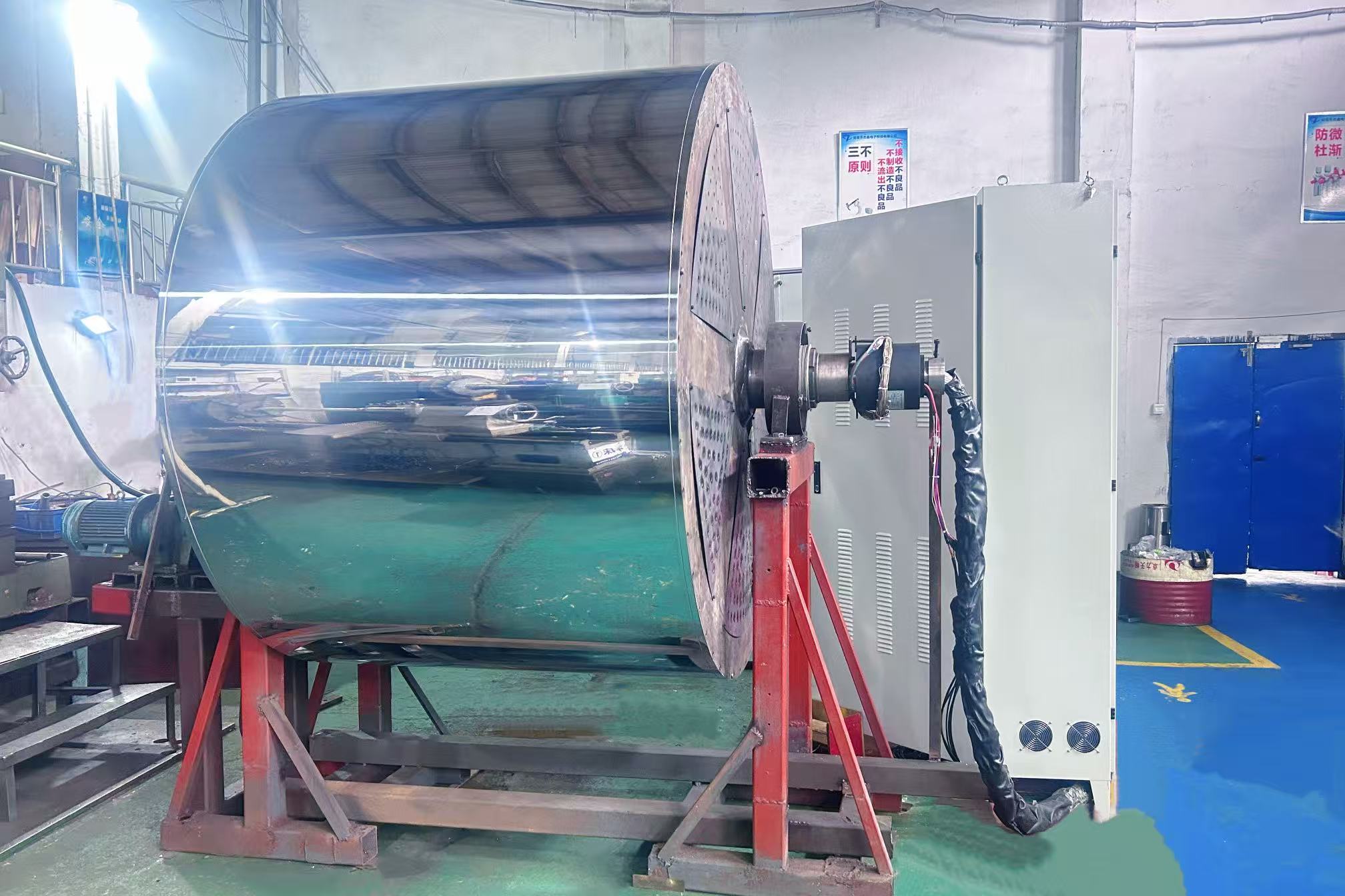 2-meter diameter electromagnetic heating roller -- in temperature rise debugging