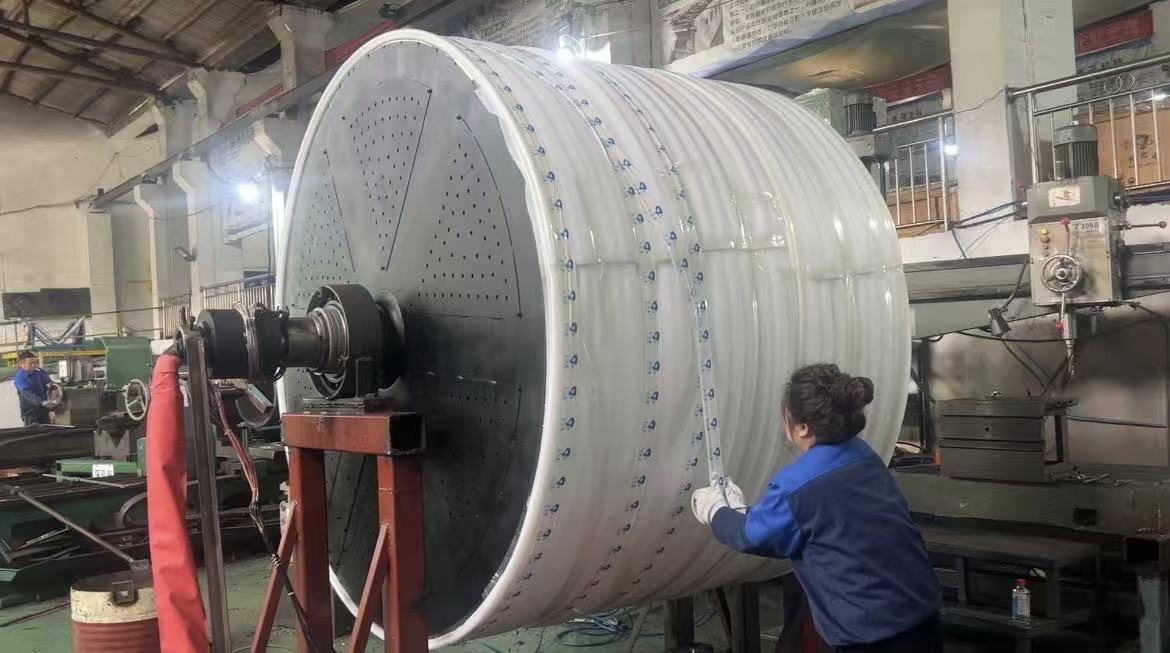 2-meter-diameter electromagnetic heating paper drying roller—special vehicle in transit 2-meter-diameter electromagnetic heating paper drying roller—special vehicle in transit