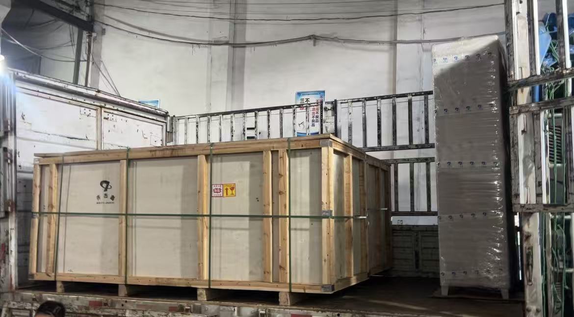 Two electromagnetic heating rollers - special vehicle delivery in progress