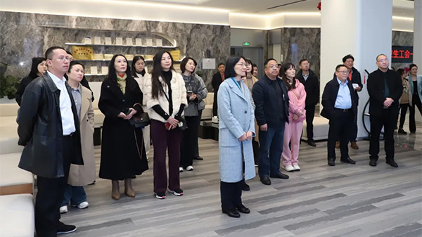 Provincial health labor union into the South China source product stem cell science and technology park, research life science and technology regenerative medicine technology development!